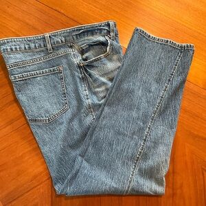 Time and Tru Women’s Hi-Rise Relaxed Straight Blue Jeans